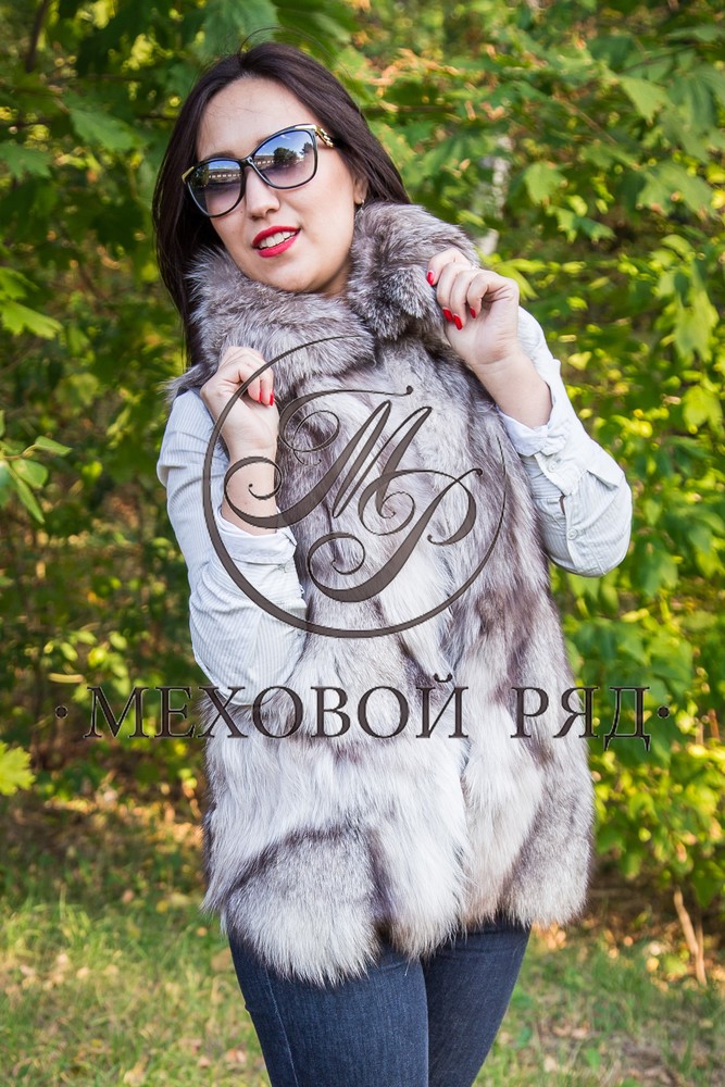Жилет из меха песца