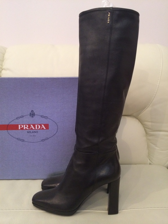 Продаю новые сапоги Prada, р.40, 24.000 руб