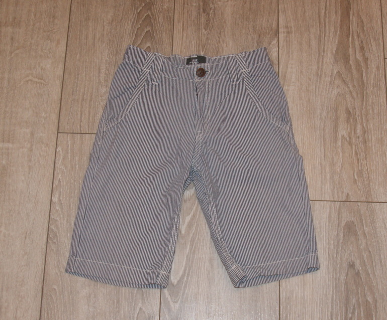 Продам на мальчика 6,7,8,9 лет . Очень много.