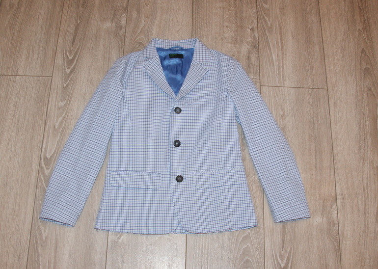 Продам на мальчика 6,7,8,9 лет . Очень много.