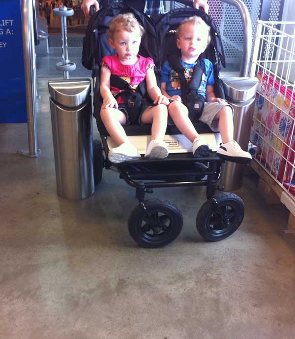 лучшая в мире коляска для погодок - Mountain Baggy Duet