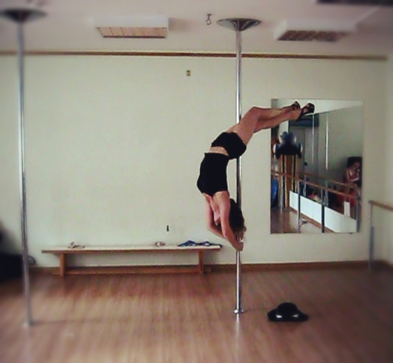 Выделывалась сегодня на тренировке =)