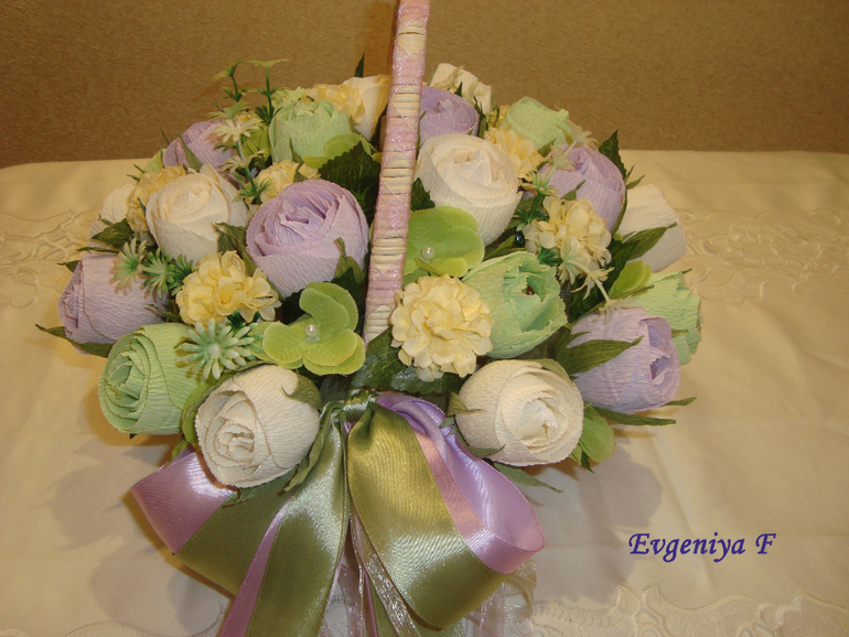 Первые цветы -первая корзинка)))