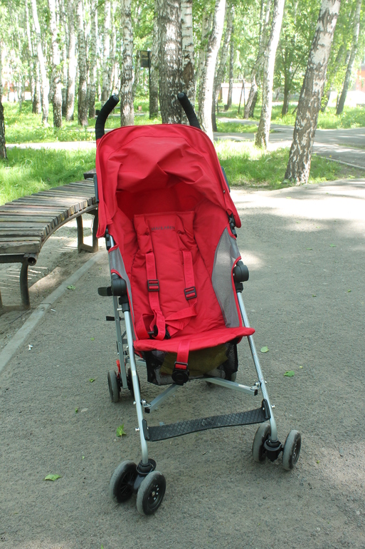 Maclaren Globettroter - легкая трость для подросших малышей!