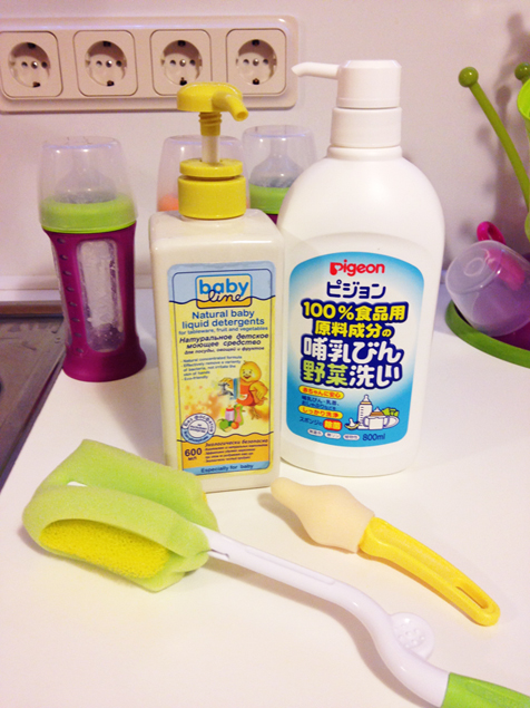 Большой фото обзор бутылочек и аксессуаров.