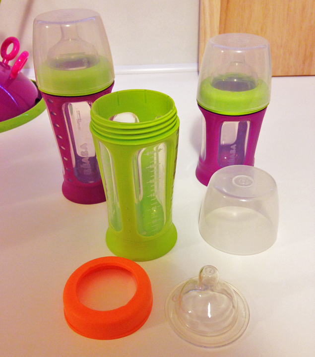 Большой фото обзор бутылочек и аксессуаров.