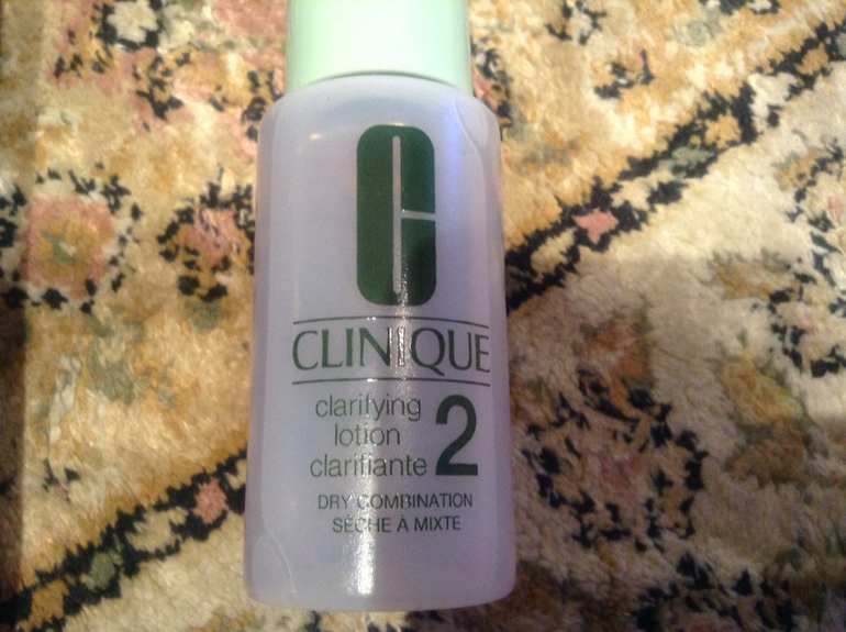 Мои губы, глаза и лосьоны.