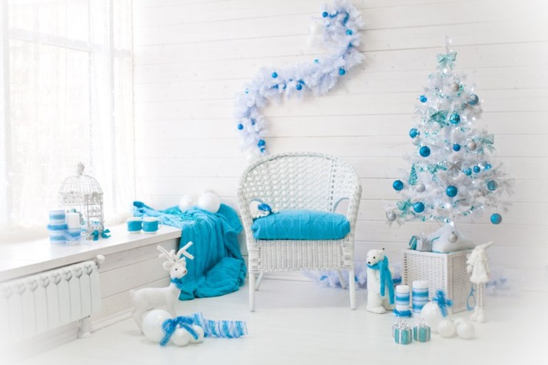 Бело голубая фотозона на новый год. Новогодние фотозоны в голубых тонах. Новогодняя фотозона в синем цвете. Синяя фотозона на новый год. Новогодняя фото зона в синих тоназ.