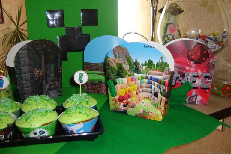 День рождение в стиле Minecraft