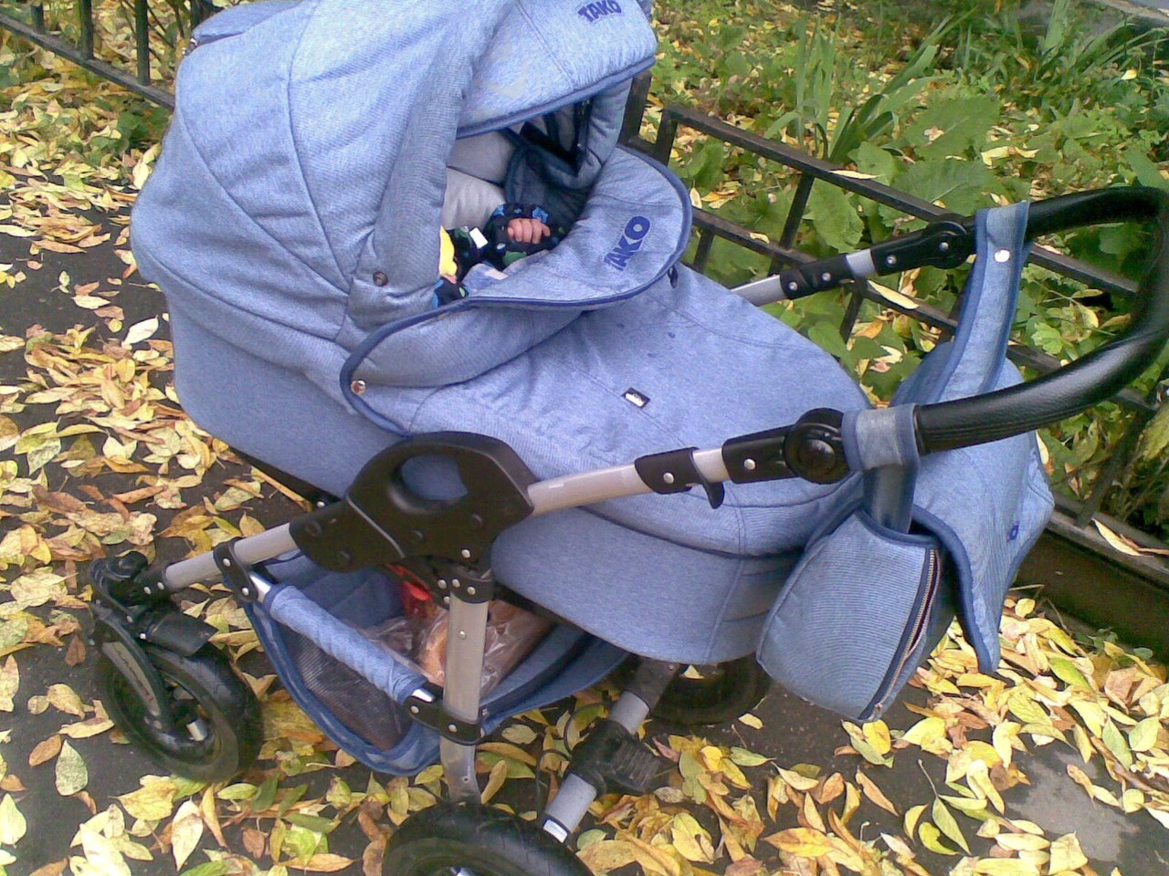 Продаю коляску 2в1 tako цвет джинс