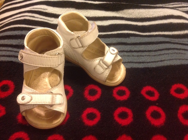 Обувь б/у на девочку весна-лето crocs, ortopedia, котофей, капика