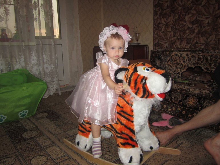 моя девочка уже совсем большая!!!