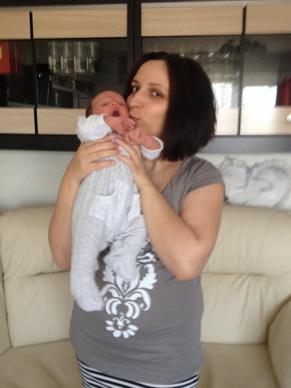 Нам уже месяц!