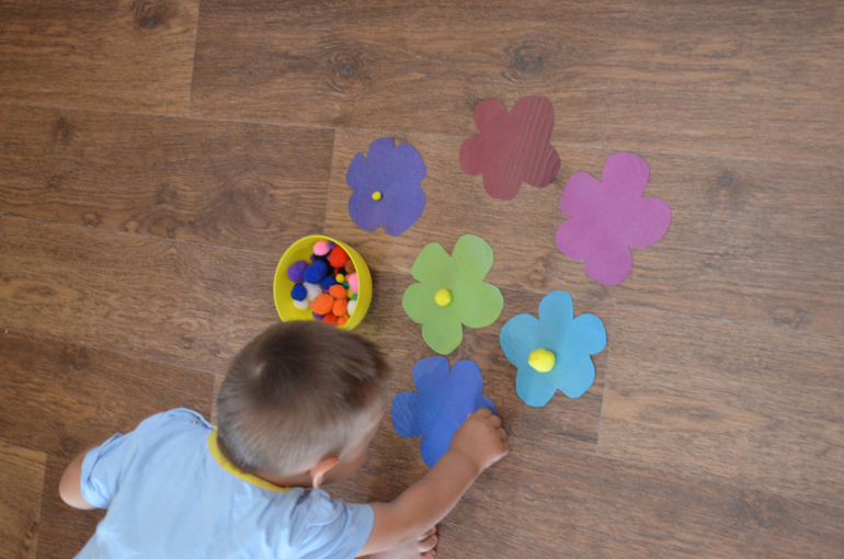 день 2 ТН "Насекомые"  - пчела