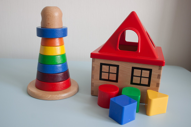 Наши игрушки в 1 год и 4 месяца