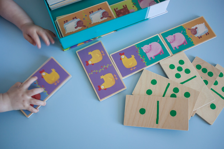 Наши игрушки в 1 год и 4 месяца