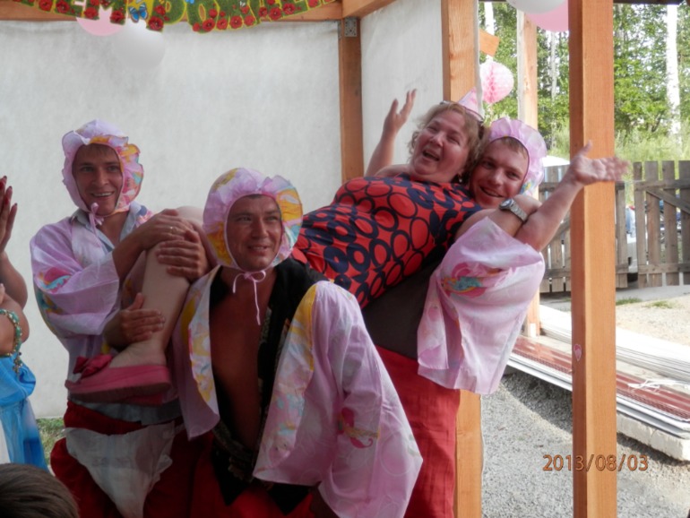 Наше летнее полугодовасие!!!!