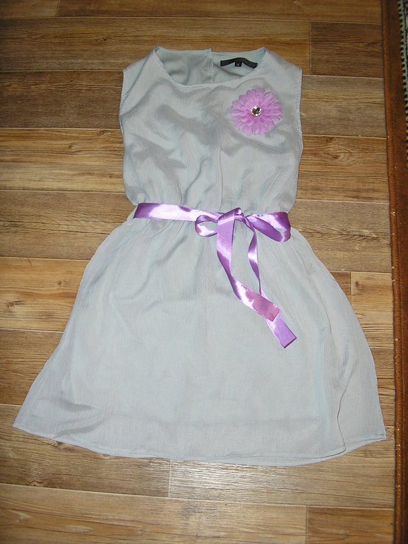 Платье на девочку 8-10 лет - 350 руб.