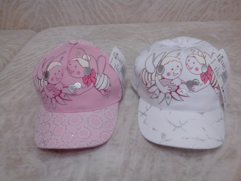 Шапочки,панамы и бейсболки на весну,осень,лето для мальчиков и девочек.Добавила!!!!