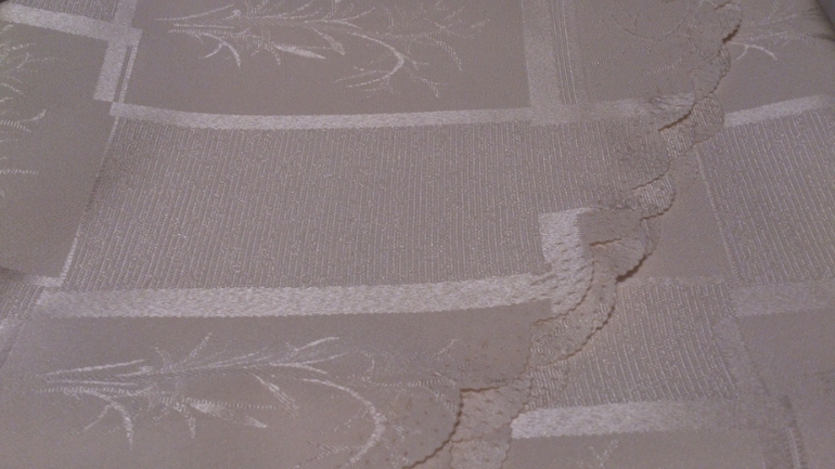 СКАТЕРТИ люкс от 1000 руб.