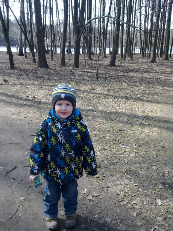 У Петруши мамин день