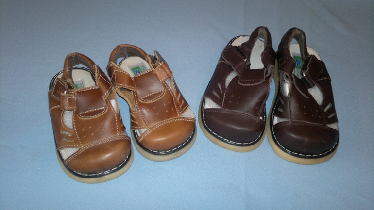 НОВЫЕ Кожаные сандалики на мальчиков и девочек!!! По 150 р!!! Распродажа!