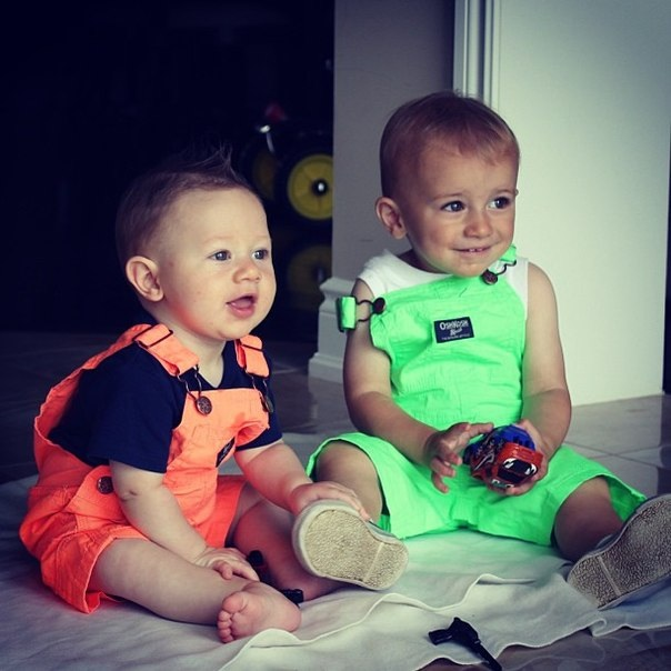 Немного маленьких модных пупсиков на ночь