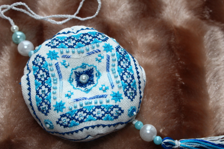 Мини-подарочки на елку))