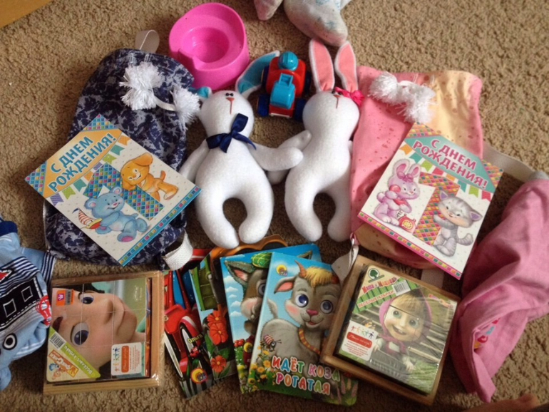 Подарочки ко Дню рождения наших двойняшек