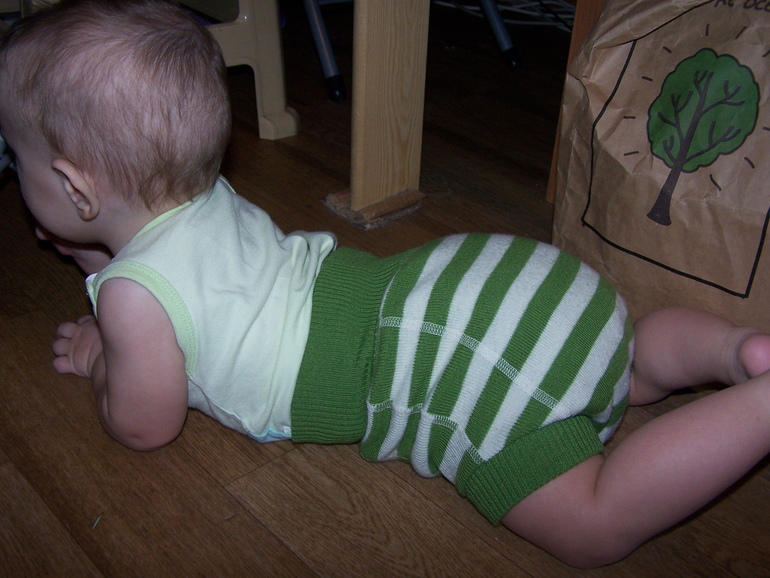 Компонент 3-й систем естественного пеленания - шерстяные пеленальные штанишки