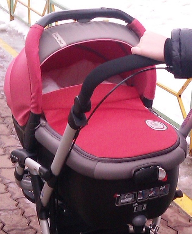 Люлька Jane Transporter 2012 Б/У в идеальном состоянии 6500руб.