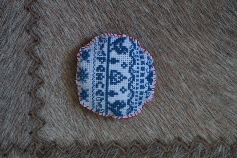 Вот и пришло время делиться моему хомяку!