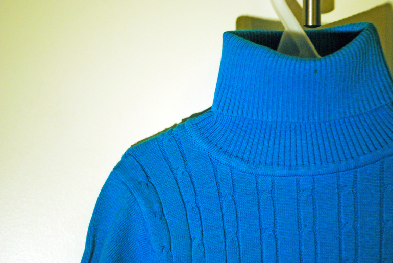 Свитер BYTZ бирюзовый