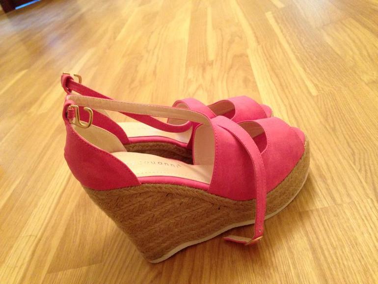 Алишке 1 месяц!)