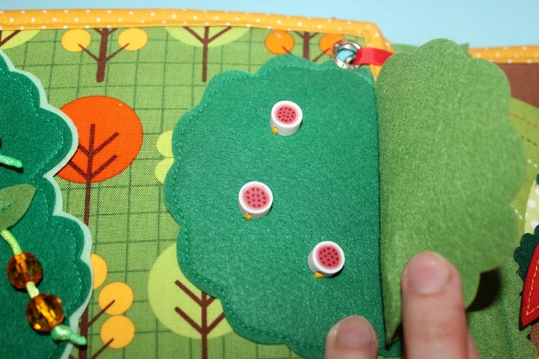 Развивающая книга.