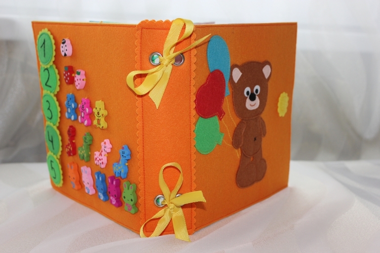 Развивающая книжка.