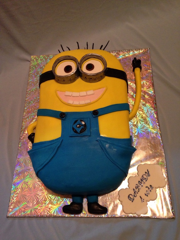 Очередной миньончик для Давида - быстро торт)