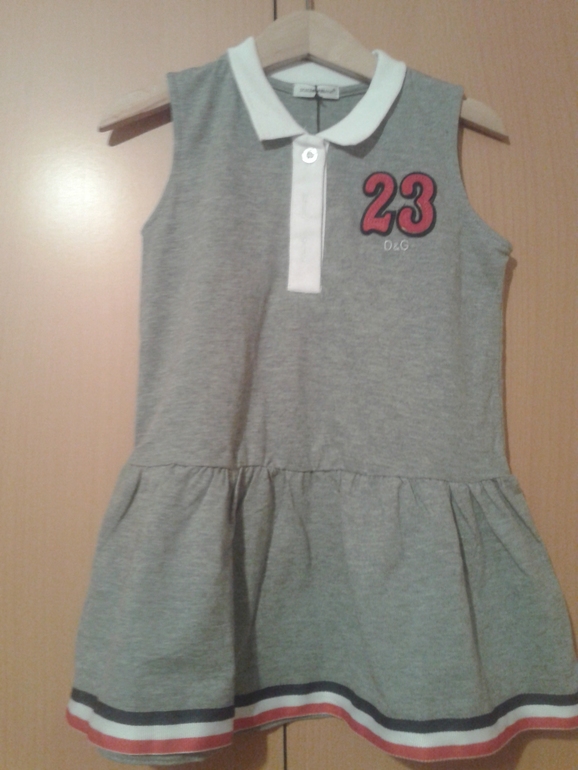 Большая распродажа детской одежды.