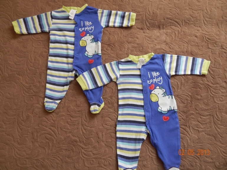 Продам одежду для мальчиков 0-6 месяцев.