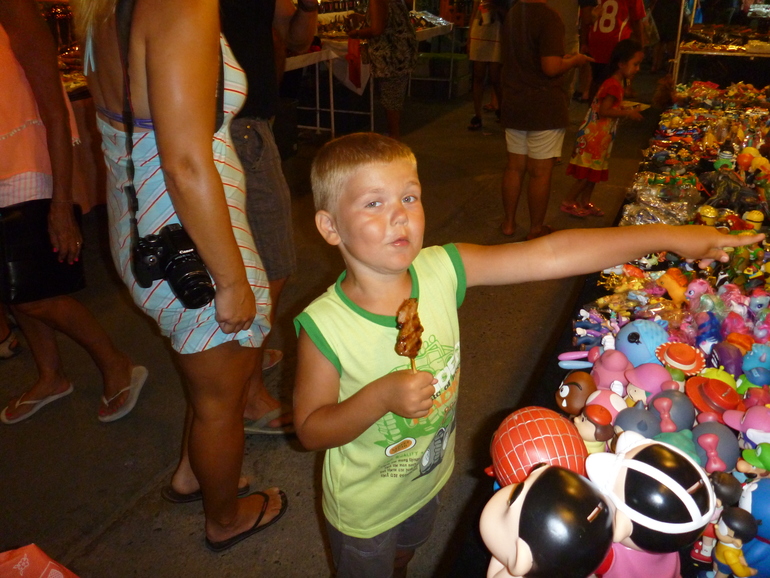 Наверно надо закончить тут с весенним Самуи и вскоре начать добавлять летний)