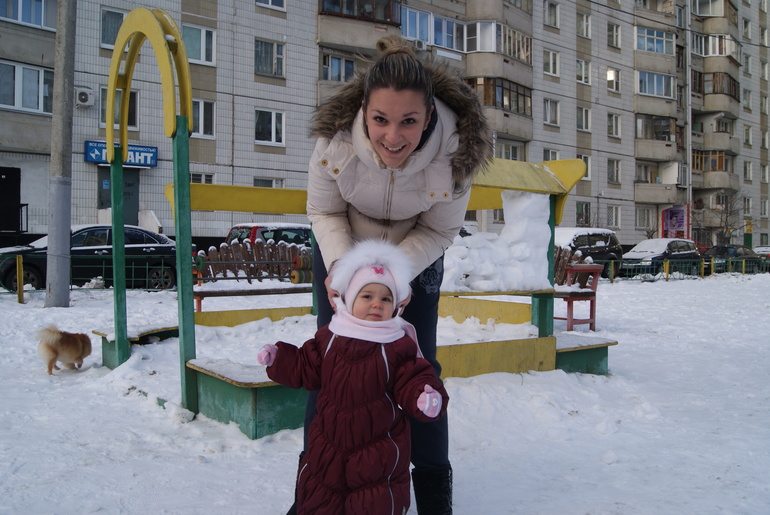 что-то глюки какие-то были...вот они наши фоточки на прогулке)))))