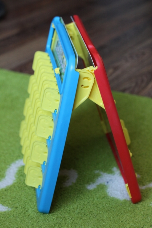 Настольная игра "Угадай кто?"