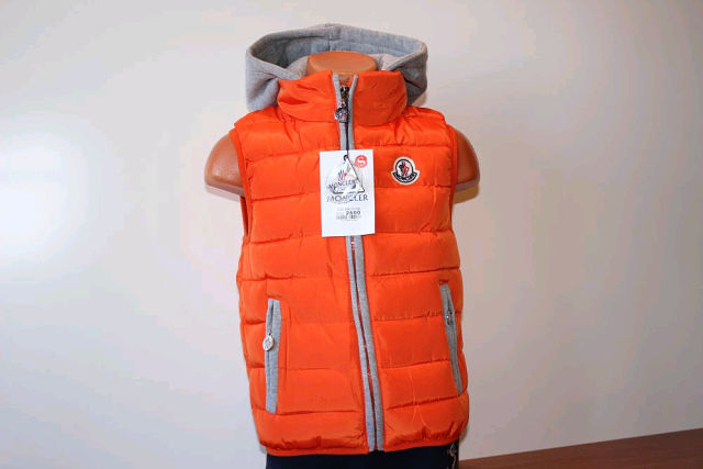 Модные жилетки д/м и д/д от 1 до 9 лет Moncler, Armani,Kenzo от 750 руб.в наличии м.Новокосино