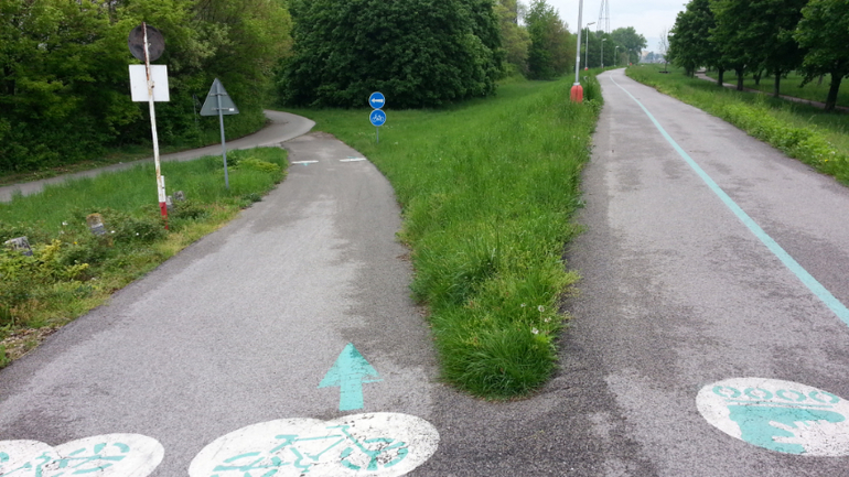 Пиештяны (Словакия). Велосипедные зарисовки.