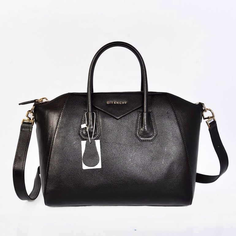 Копии сумок известных брендов.