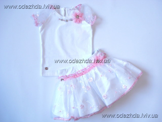 все на девочку 0-36 месяцев http://odezhda.lviv.ua/component/virtuemart/girls-0-36 цены указаны в гривнах, для перевода в рубли воспользуйтесь конвертером валют (на страничке сайта слева)