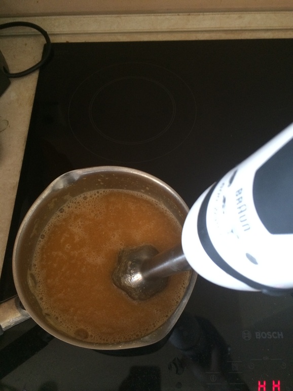 Обед 1 неделя 7 день суп пюре из кабачков и моркови с куриными фрикадельками