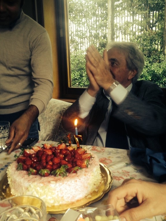 Нашему Елио 71 год.