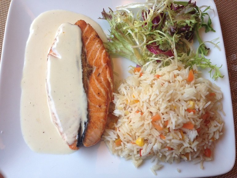 Обед подан)