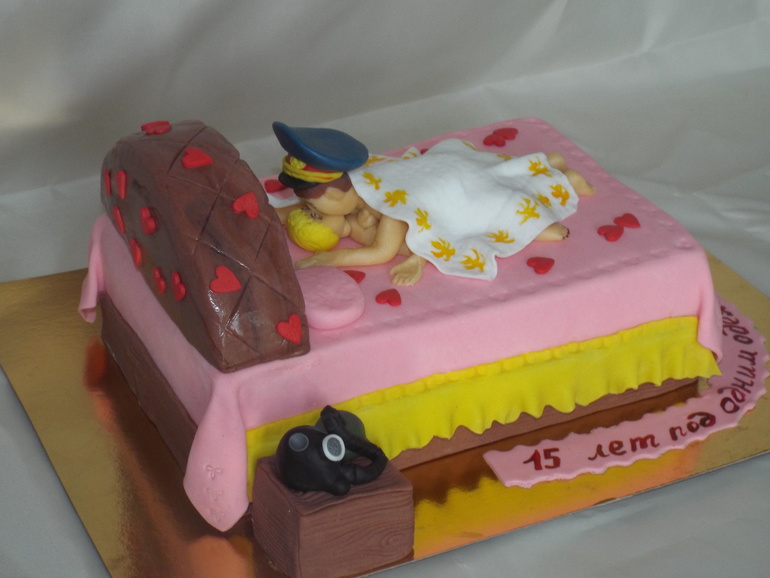 Кровать любви...